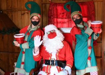 Pai Natal solidário já está a receber presentes em Famalicão