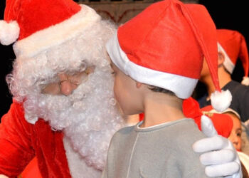 Associação de Dadores sorteia LCD e oferece Prendas