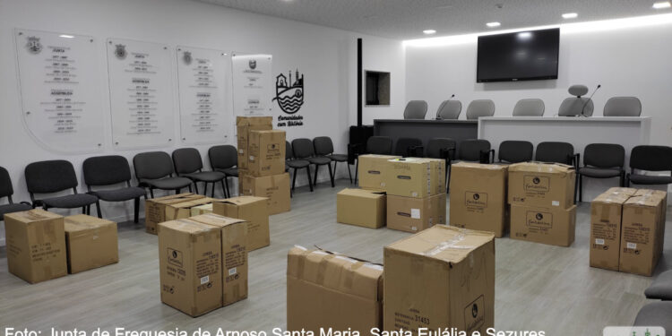 Comunidades com História distribuiu presentes às crianças das três comunidades