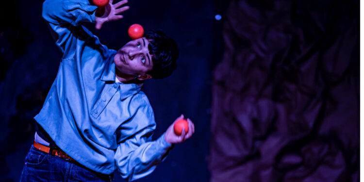 A magia do circo de Natal com Aquarela