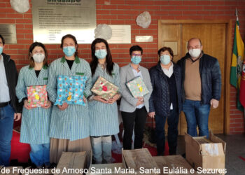 Comunidades com História distribuiu presentes às crianças das três comunidades