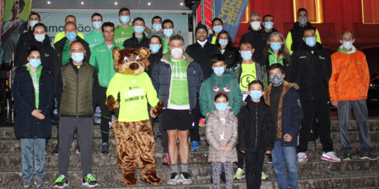 Atletas da EARO correm para o Natal