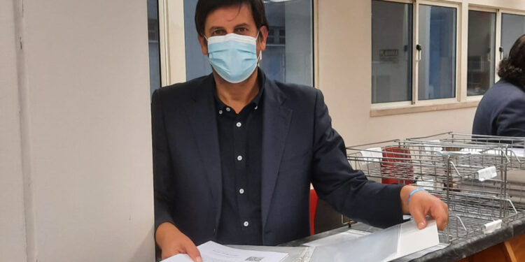 IL entrega lista pelo círculo de Braga para Eleições Legislativas