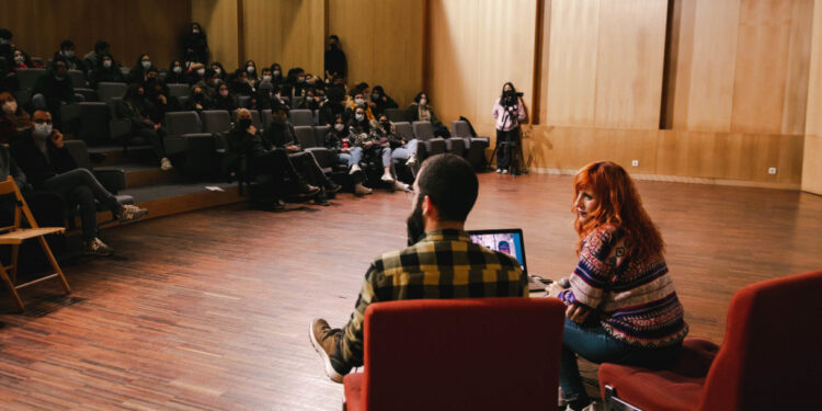 OFICINA promoveu masterclass sobre Stop Motion e Som