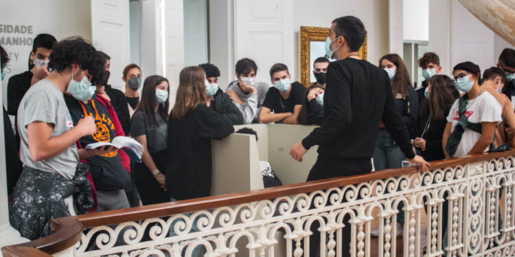 Alunos do 1º ano da OFICINA visitaram a Galeria de Biodiversidade da Universidade do Porto