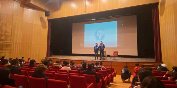 OFICINA promove Voluntariado