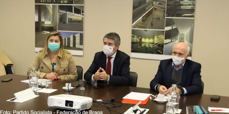 Hospital de Braga recebe visita do PS