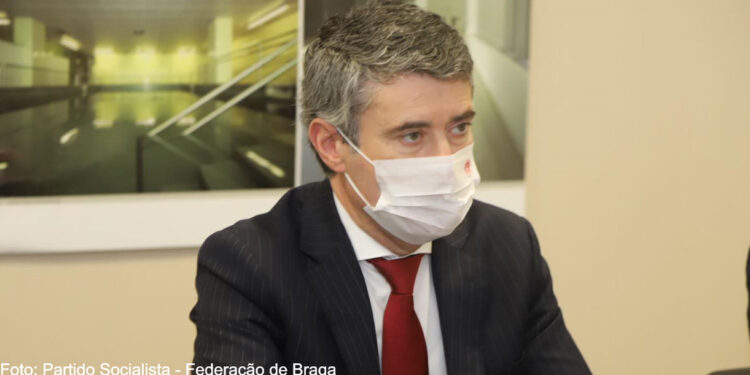 Hospital de Braga recebe visita do PS