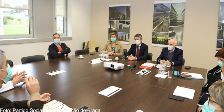 Hospital de Braga recebe visita do PS