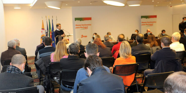 Candidatura do PSD reúne com autarcas locais do distrito de Braga