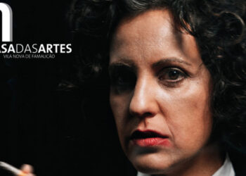 Espetáculo “Hiena” no palco da Casa das Artes