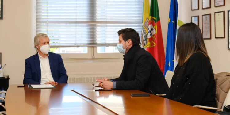 Cabeça de Lista da Iniciativa Liberal por Braga reuniu com a Câmara Municipal de Famalicão