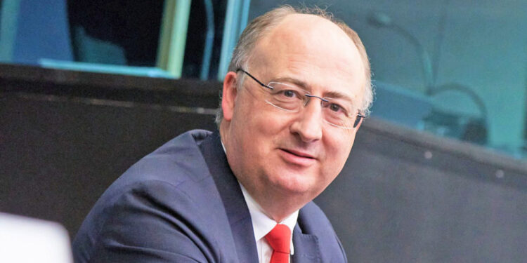 José Manuel Fernandes reeleito por unanimidade coordenador do PPE na Comissão dos Orçamentos