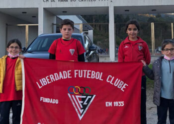 Jovens do Liberdade FC dignificam concelho em Viana do Castelo e Setúbal