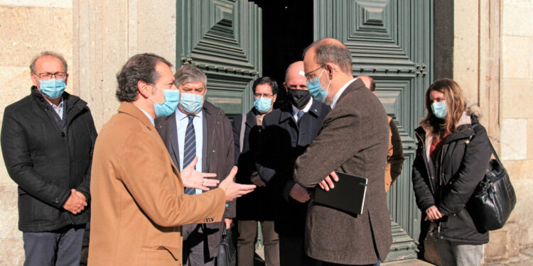 PSD quer mais conhecimento das universidades na economia e no território