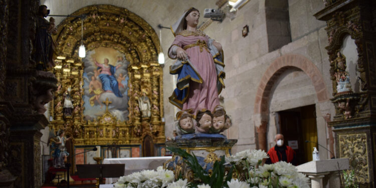 Landim homenageou a Nossa Senhora das Candeias