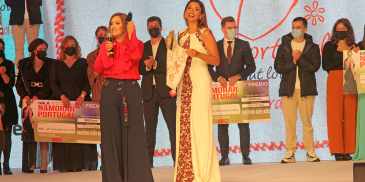 “Noite magnífica” consagra criatividade e inovação com amor e Lenços de Namorados