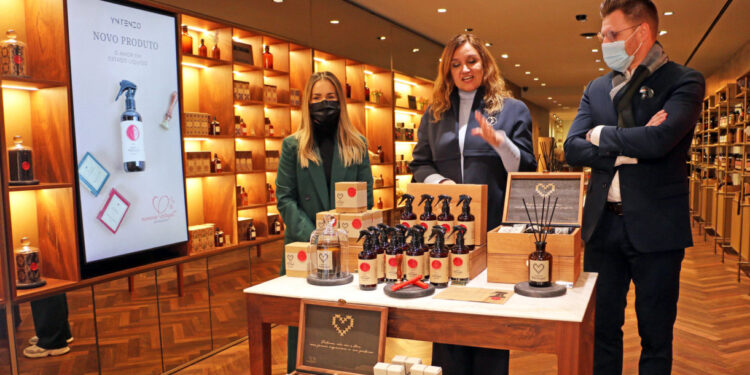 Vila Verde: Romance histórico e Lenço de Namorados inspiram criação de nova fragância