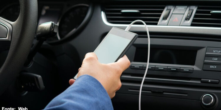 Campanha “Ao volante, o telemóvel pode esperar” já está na estrada