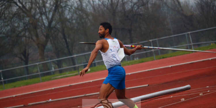 Carlos Custela Campeão regional do lançamento do dardo
