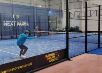 Alunos da Didáxis recebem formação de Padel