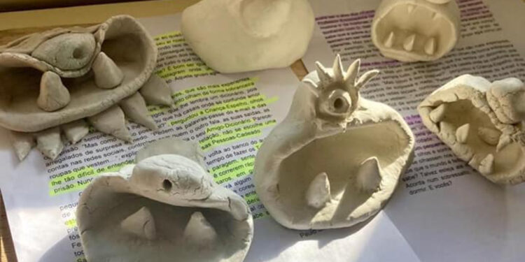 Alunos da Didáxis recriam monstro da mitologia Grega