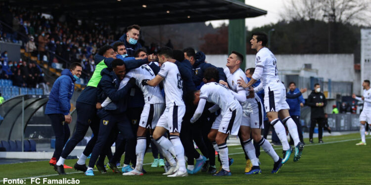 FC Famalicão goleia Moreirense com uma mão cheia de golos