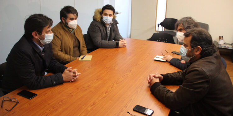 Iniciativa Liberal e Rui Rocha reúnem-se com direção da ACIF