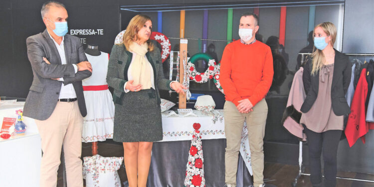 Bons presságios chegam ao Norte  pelos Lenços de Namorados