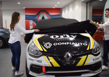 O famalicense João Silva vai estar ao volante do novo Renault Clio R3T para o Campeonato Portugal Júnior de Ralis. Inês Veiga vai ser a navegadora nesta nova época que se avizinha.