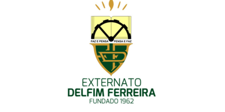 Encontro de antigos alunos do Externato Delfim Ferreira