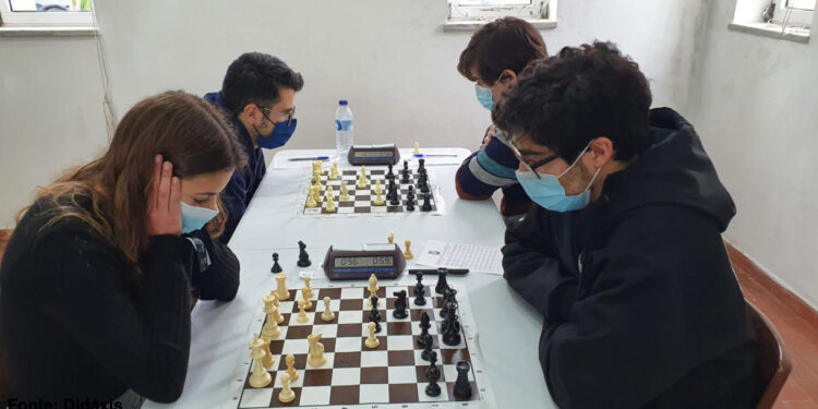 CX A2D mantém hegemonia no xadrez distrital jovem