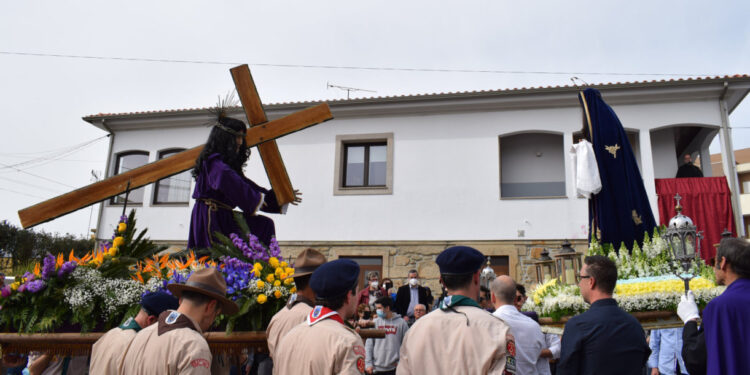 Senhor dos Passos voltou a Nine
