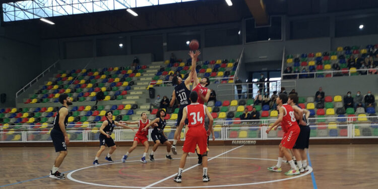 FAC: Nova vitória para os Seniores de Basquetebol