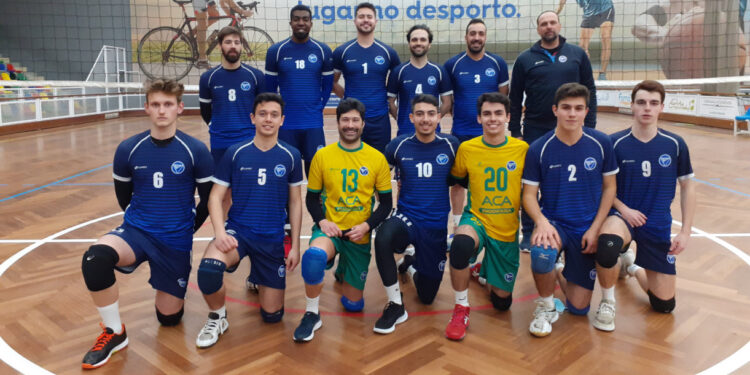 FAC: Mais uma vitória no Voleibol
