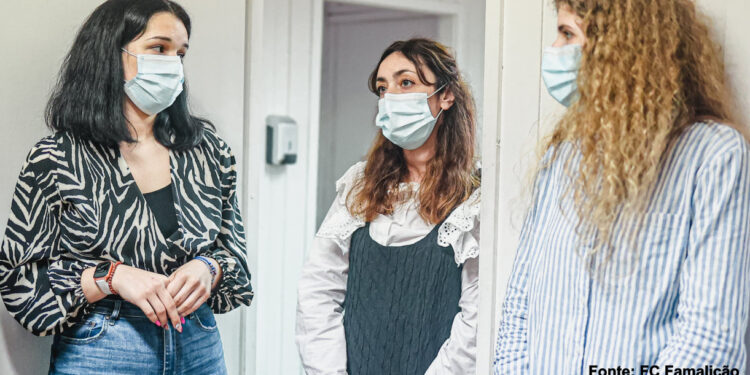 FC Famalicão visita a PSI-ON