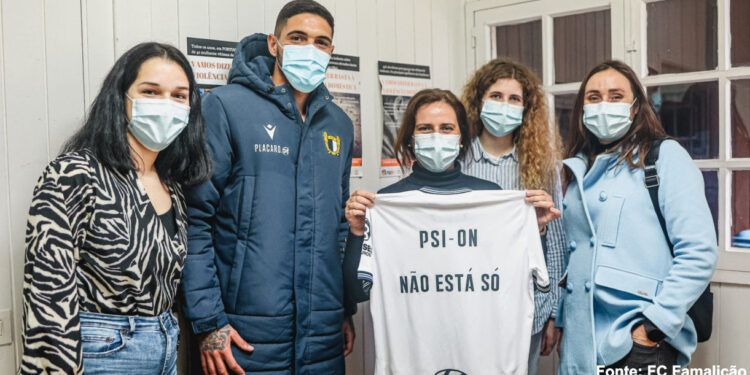 FC Famalicão visita a PSI-ON