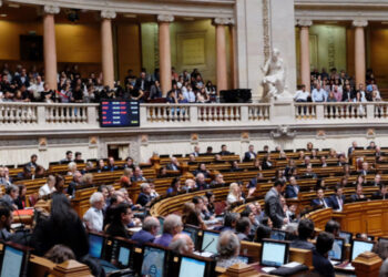 XV legislatura começa hoje