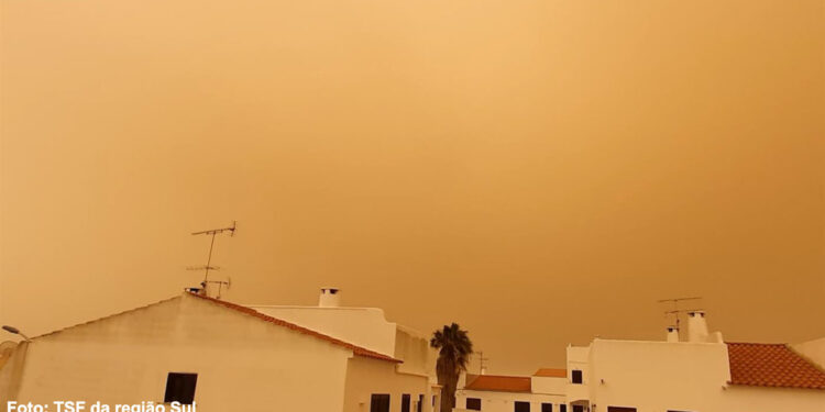 Poeira laranja do Saara atinge Portugal