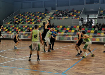 Basquetebol: Séniores do FAC de pedra e cal