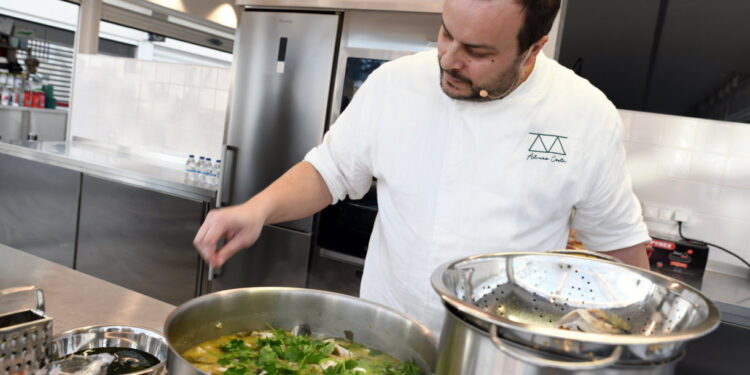 Chef Álvaro Costa volta à Praça