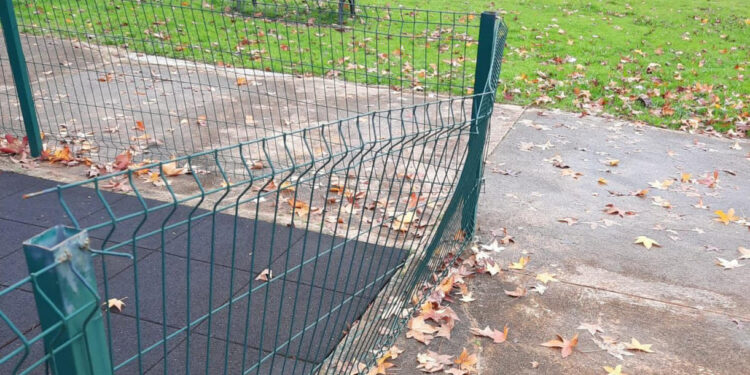 Vandalismo e furto em Oliveira São Mateus