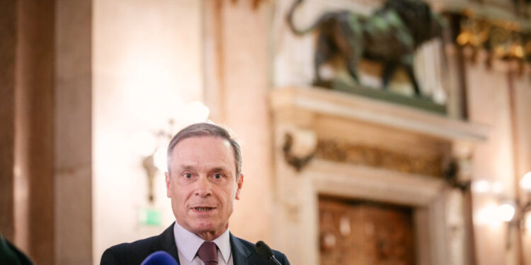 Jorge Paulo Oliveira coordena deputados do PSD