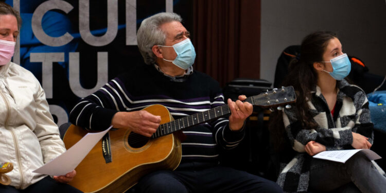 Música sobe ao palco em Avidos