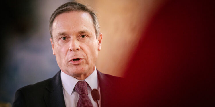 Jorge Paulo Oliveira coordena deputados do PSD