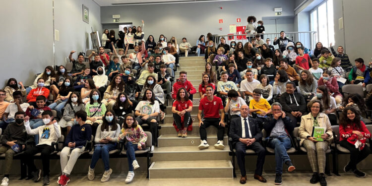 Dupla famalicense de regresso