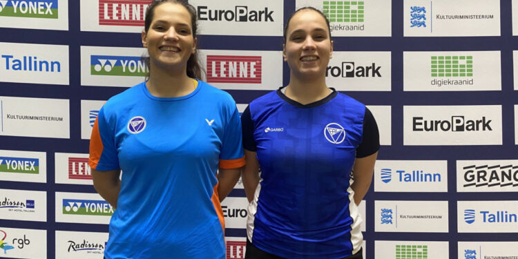 Atletas do FAC dominam Badminton Feminino