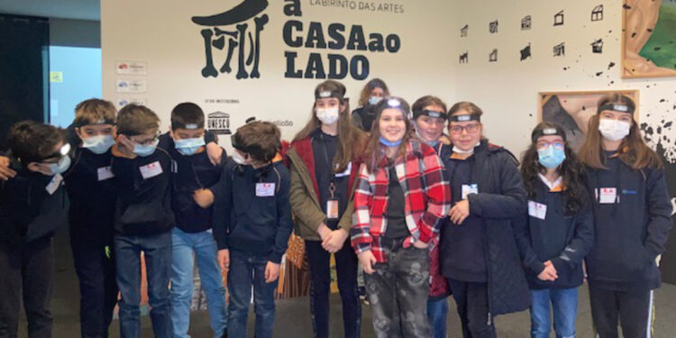 Visita à Oficina de Arte Gráfica