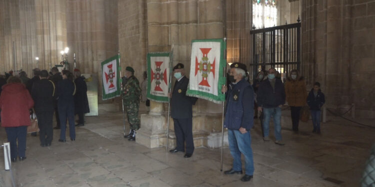 Homenagem na Batalha aos antigos combatentes