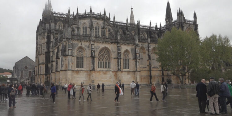 Homenagem na Batalha aos antigos combatentes